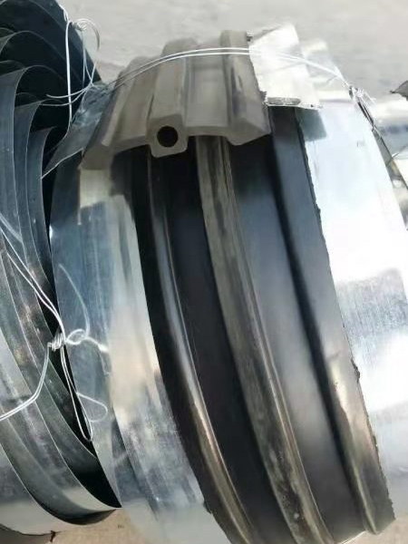 钢边止水带