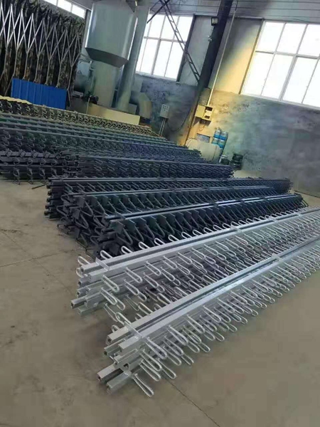 桥梁伸缩缝