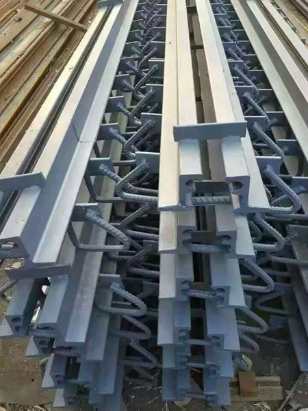 桥梁伸缩缝